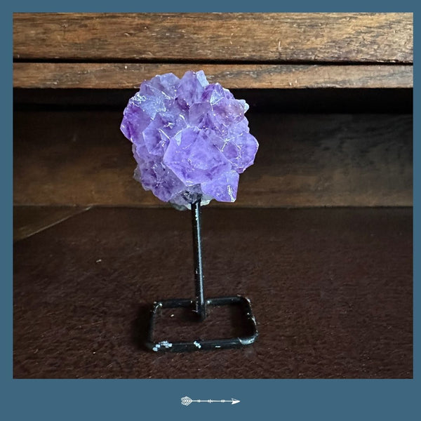Amethyst auf Ständer - A5 | Toemba