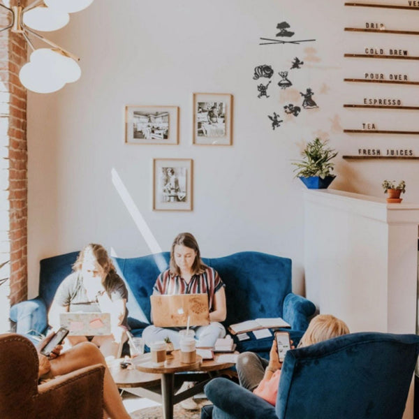 Mobile Alice im Wunderland - Perro Feo Workshop