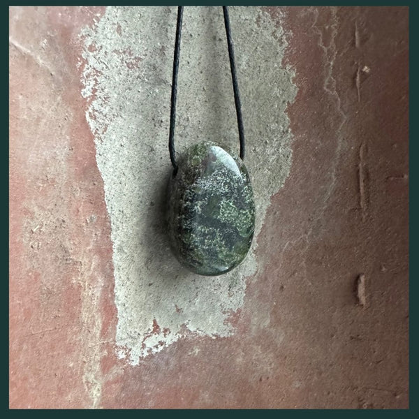 Hanger 'Dragon stone' | Toemba