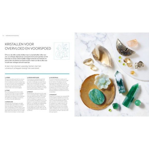 Kristallen Verzamelen - Jilian Aurelia Green